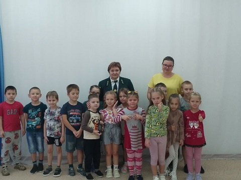 photo_5233355343545438163_y