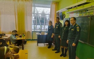 photo_5240439393883983724_y