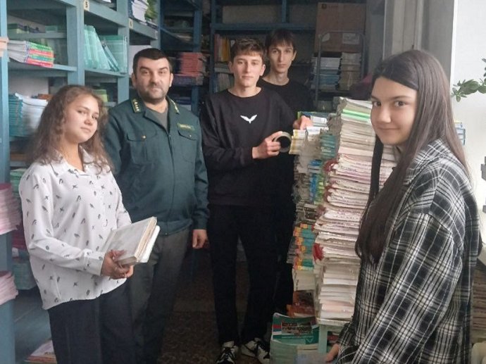 photo_5267061645589025141_y