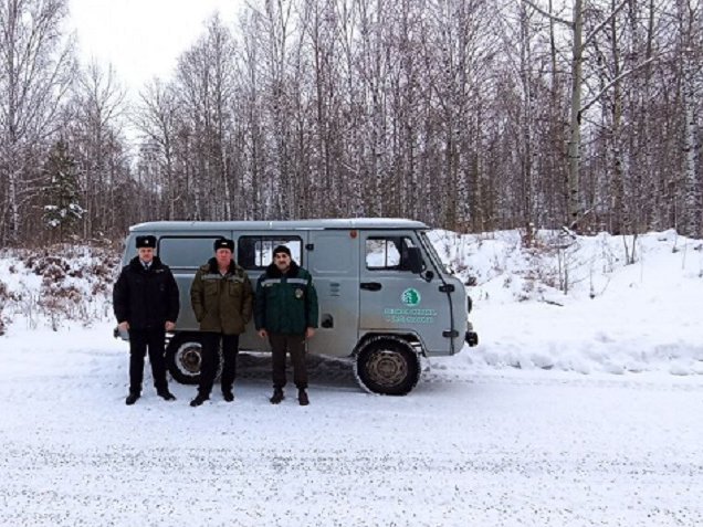 photo_5334675816786365661_y