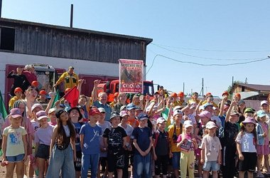 photo_5334732046494460949_y