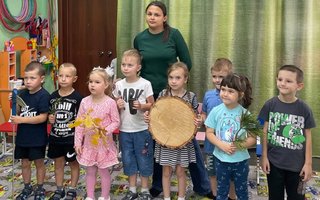 photo_5377366958481209437_y