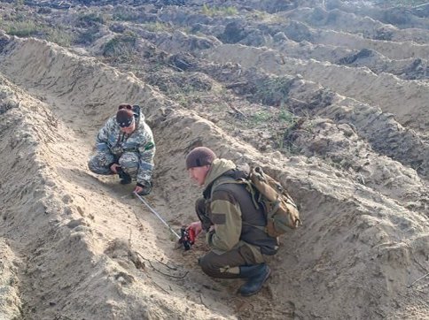 photo_5404653027446616413_y